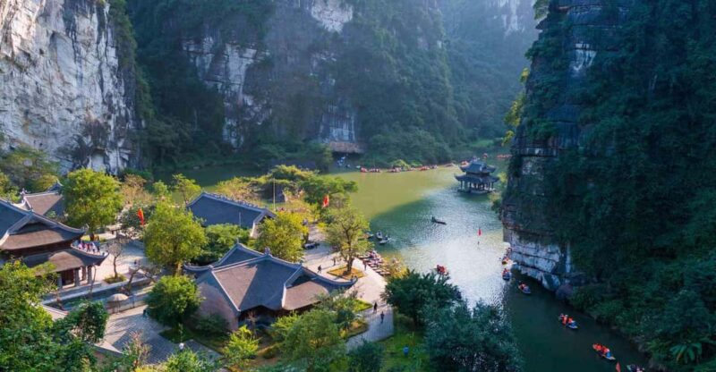 Hanoi: Hoa Lu, Tam Coc & Mua Cave ,Buffet Lunch｜Vietnam - Transportation and Activities