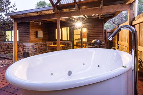 Hidden Valley Forest Retreat - Guest Experience