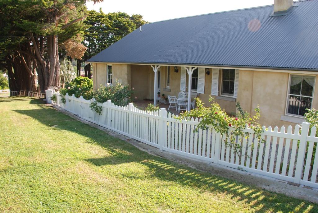 Hillside Cottage Berrima Review