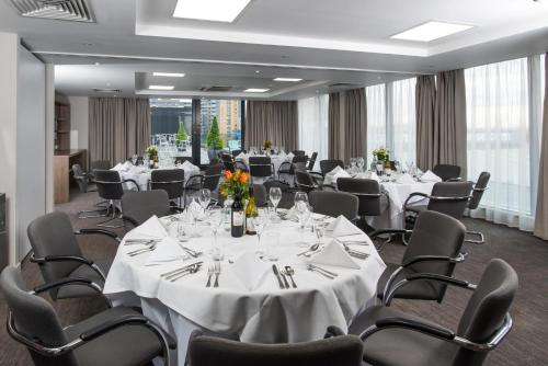 Holiday Inn London West, an IHG Hotel - Amenities and Facilities