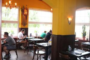 Hotel De Keizerskroon Amsterdam-Schiphol-Halfweg - Dining and Refreshments