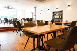 Hotel Den Burg - Room Types and Pricing