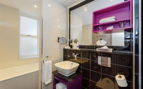 Hotel Indigo London - Kensington, an IHG Hotel - Culinary Delights