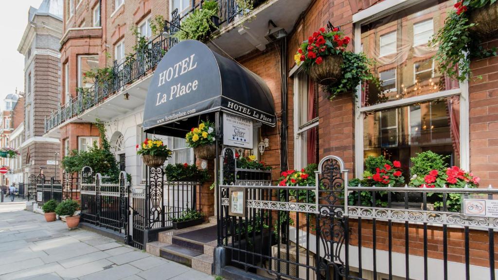 Hotel La Place Review