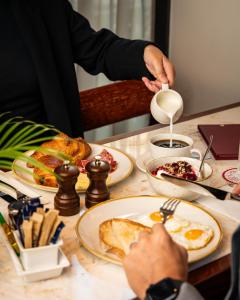 Hotel Saint London - Accommodations and Room Amenities