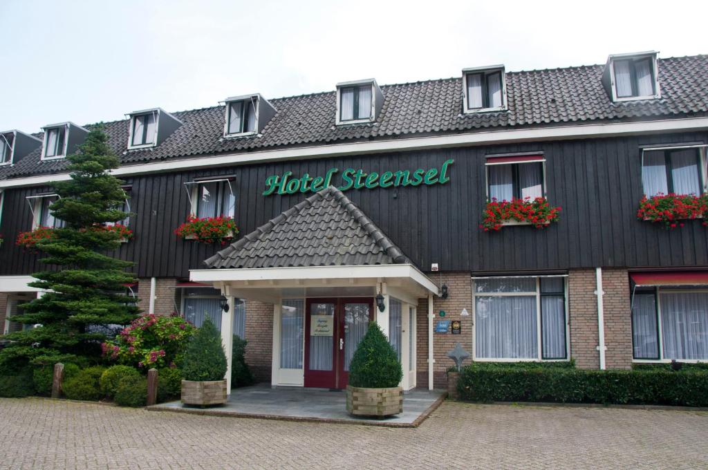 Hotel Steensel - Room Features