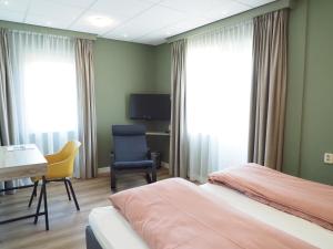 Hotel Workum - Amenities and Services