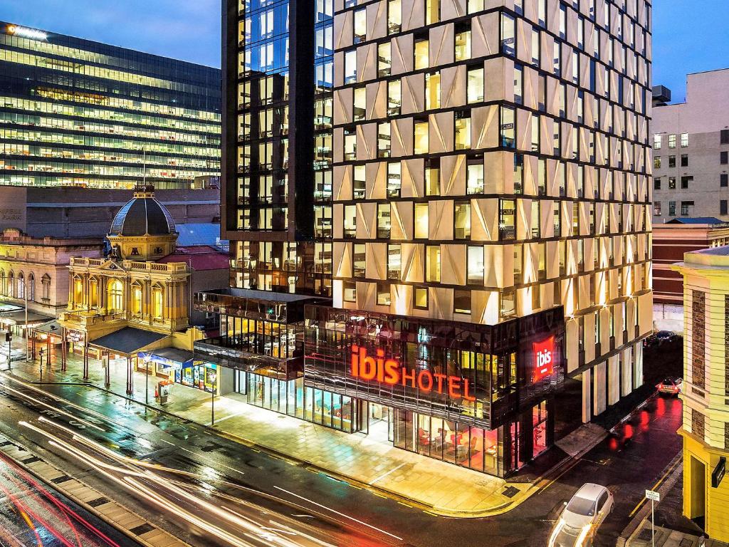ibis Adelaide Review