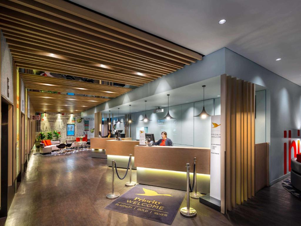 Ibis Melbourne Hotel and Apartments - Dining Options