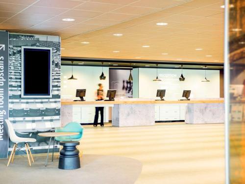 Ibis Schiphol Amsterdam Airport - Dining and Amenities