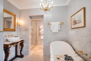 Josephines Luxury Accommodation - Boutique Accommodations Overview