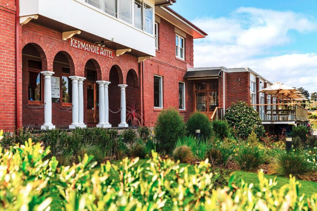 Kermandie Hotel - Facilities and Services