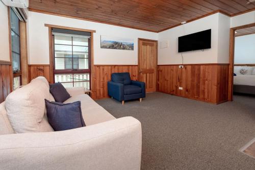 Kittys Cottages - Managed by BIG4 Strahan Holiday Retreat - Guest Reviews and Ratings