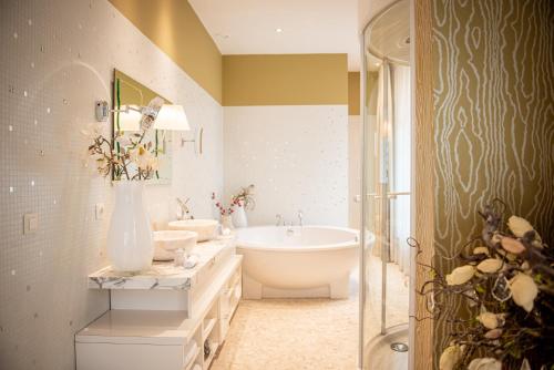 Librijes Hotel - Guest Reviews and Ratings