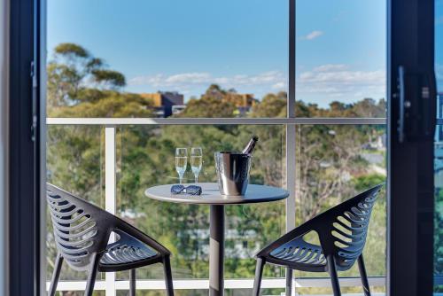 Littomore Suites Kingswood - Room Amenities