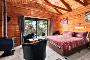 Lumera Eco Chalets - Cozy Fireplace Ambiance