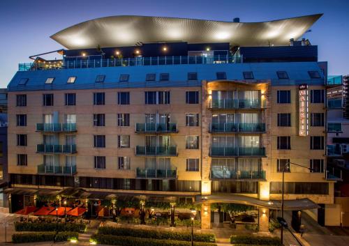 Majestic Roof Garden Hotel - Facilities and Amenities