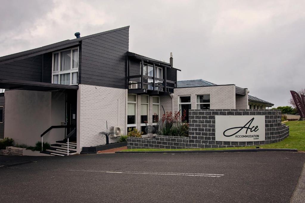 Mandala Ace Albany Hotel Review