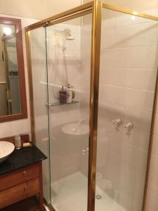 Manderley Park Farmstay B&B - Elegant Accommodations and Amenities