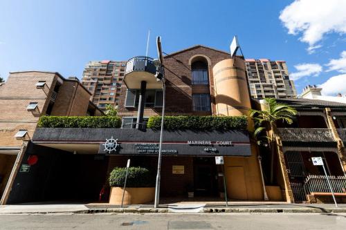 Mariners Court Hotel Sydney - Complimentary Breakfast Highlights