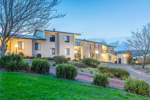 McCracken Country Club - Accommodation Options