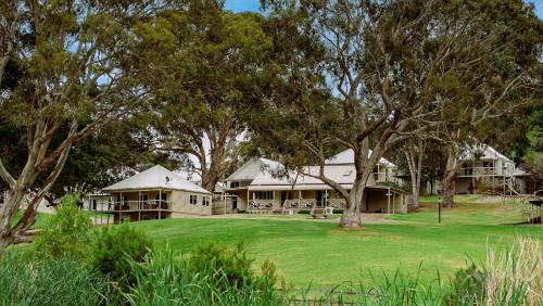 McMillans of Metung Coastal Resort - Onsite Amenities