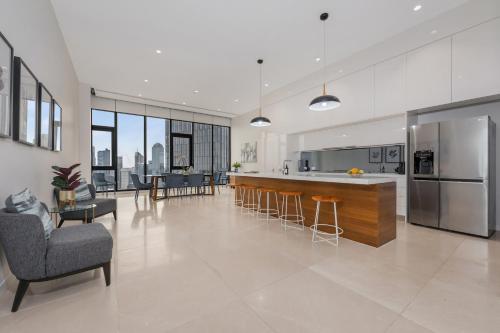 Melbourne City Apartments Panoramic Skyview Penthouse - Guest Experience and Reviews