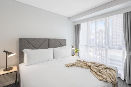 Meriton Suites Adelaide Street, Brisbane - In-Suite Amenities