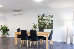 Mollymook Luxury Beachfront Apartment 3 - Amenities and Facilities