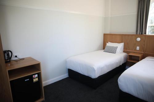 Mortdale Hotel - Guest Ratings and Reviews