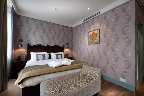 Morton Hotel - Dining Options