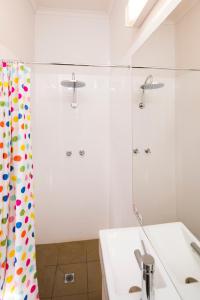 Mowbray Hotel - Amenities and Services