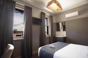Nags Head Hotel - Accommodation and Room Features