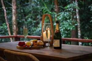Narrows Escape Rainforest Retreat - Wellness and Relaxation