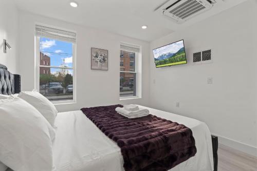 New Season Royals, Airport West - Room Amenities