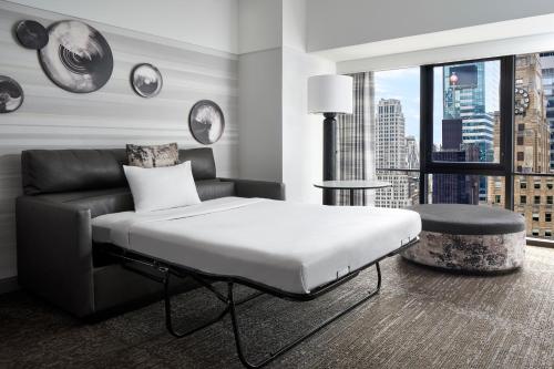 New York Marriott Marquis - Amenities and Facilities