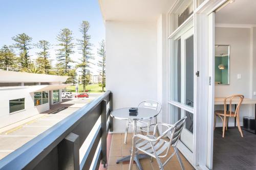 Nightcap at Watermark Glenelg - Dining Options