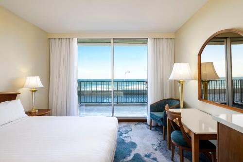 Noahs On the Beach - Guest Room Features