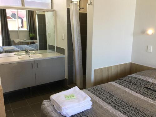 Northside Hotel Albury - Dining and Drinking