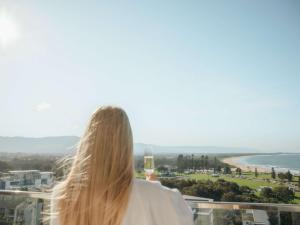 Novotel Wollongong Northbeach - Dining Experiences