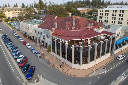 Ocean Beach Hotel - Guest Reviews and Ratings