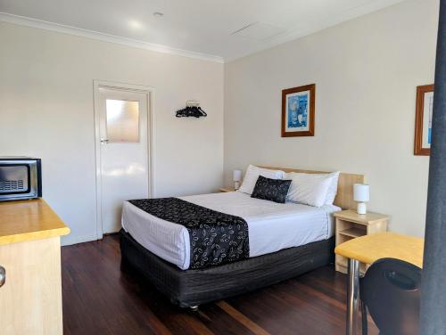 Ocean Drive Motel - Guest Ratings and Feedback
