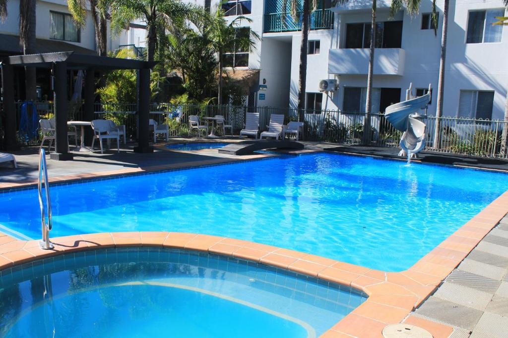 Oceanside Hawks Nest Review