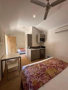 Parachilna Overflow Accommodation - Accommodation Features