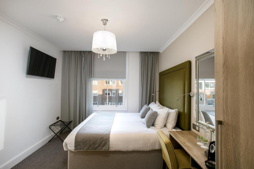 Park Avenue J Hotel London Hyde Park - Room Amenities and Features