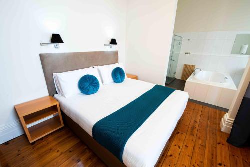 Park Hotel - Amenities and Facilities