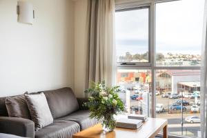 Peppers Seaport Hotel - Guest Ratings and Reviews