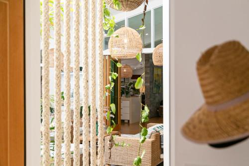 Pineapple Petes Beach House - Guest Ratings and Feedback