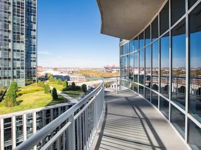 Placemakr Premier SoBro - Amenities and Facilities