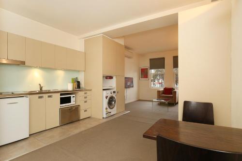 Plum Serviced Apartments North Melbourne - Apartment Facilities